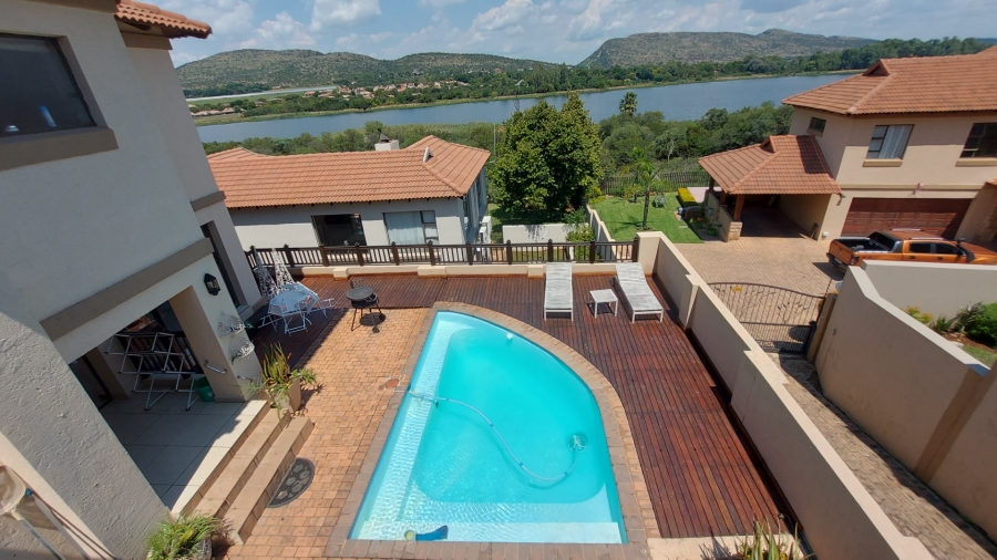 7 Bedroom Property for Sale in Birdwood Estate North West